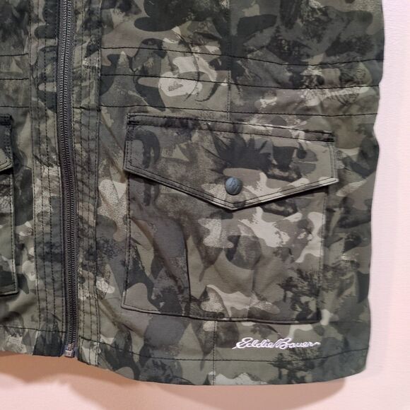Eddie Bauer Womens M Travex Vest Green Camo Stretch Pocket Travel Hike Camp - Picture 3 of 16
